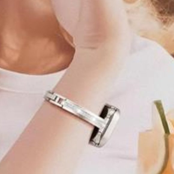 NEW Slim Bling Diamond Apple Watch Band with Case main image 4